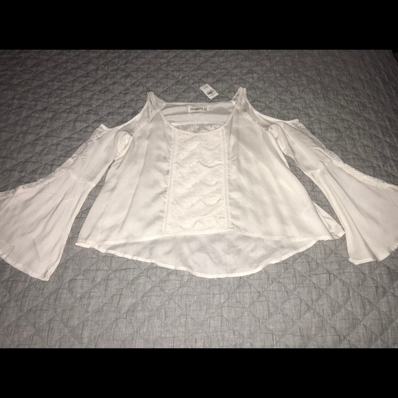 Abercrombie & Fitch Tops - NWT Abercrombie & Fitch shoulder less long sleeve top